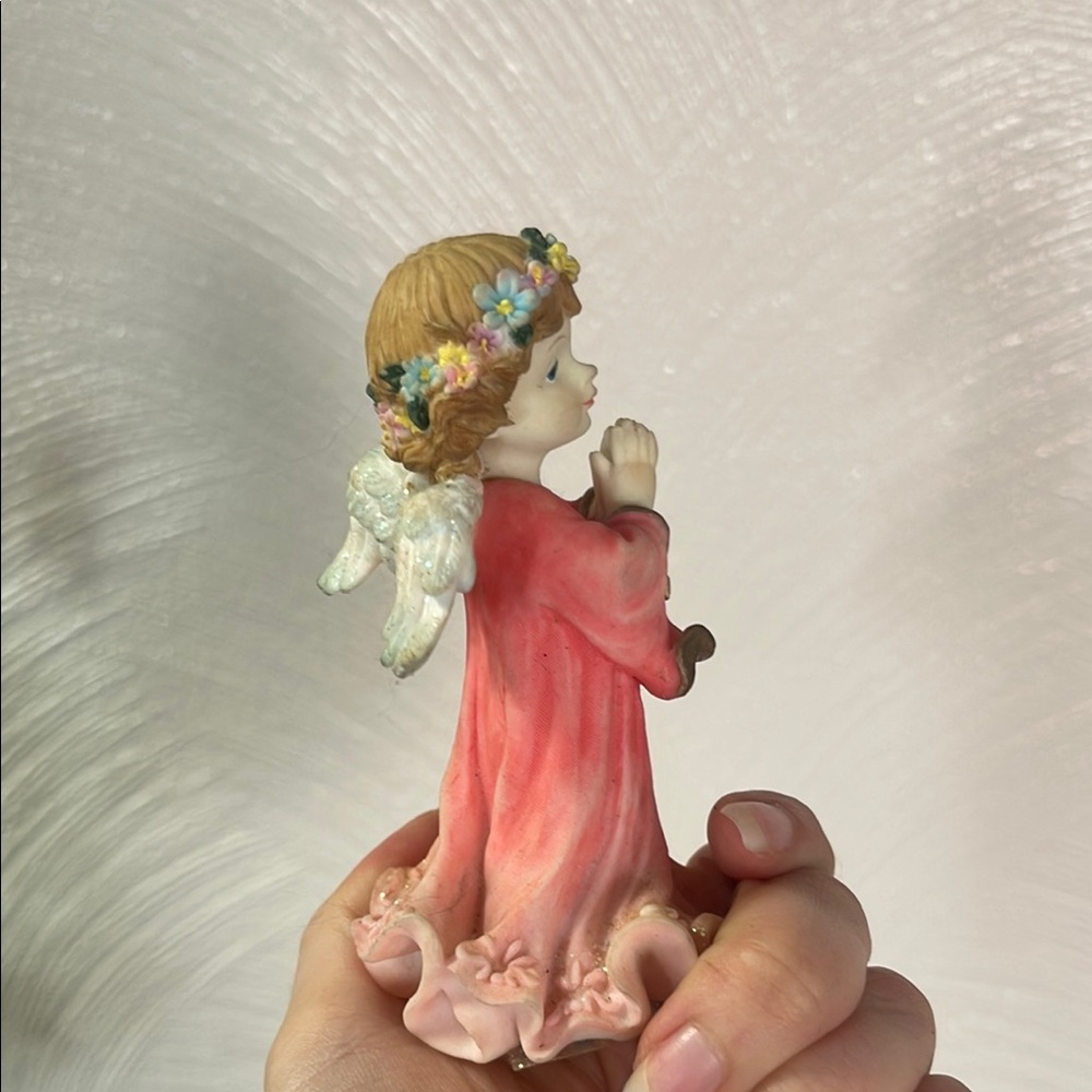 Pink Angel Figurine with Floral Details - Picture 5 of 8